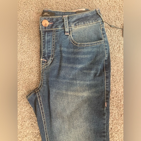 Women’s True Religion Jeans - Picture 3 of 6
